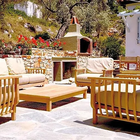 Sleeps 8 Pool Air Con Wifi *